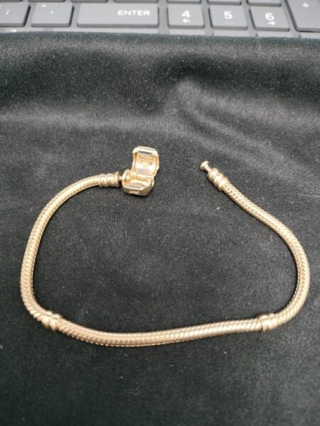pulsera pando flex 14k Size size6.7/3mm Weight 15.4gr