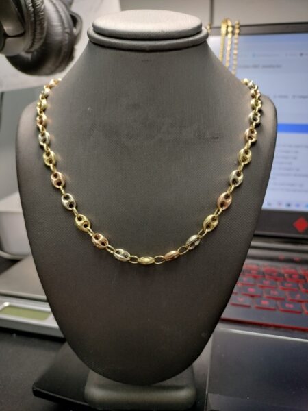 cadena esl. gucci tres oro 18k Size size19/5.7mm Weight 15.95gr