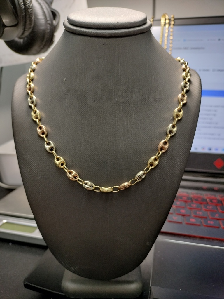 cadena esl. gucci tres oro 18k Size size19/5.7mm Weight 15.95gr