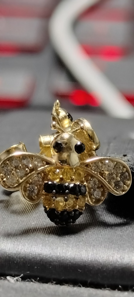 arete abeja c/zirc 14k zirc BN Weight 1.45gr
