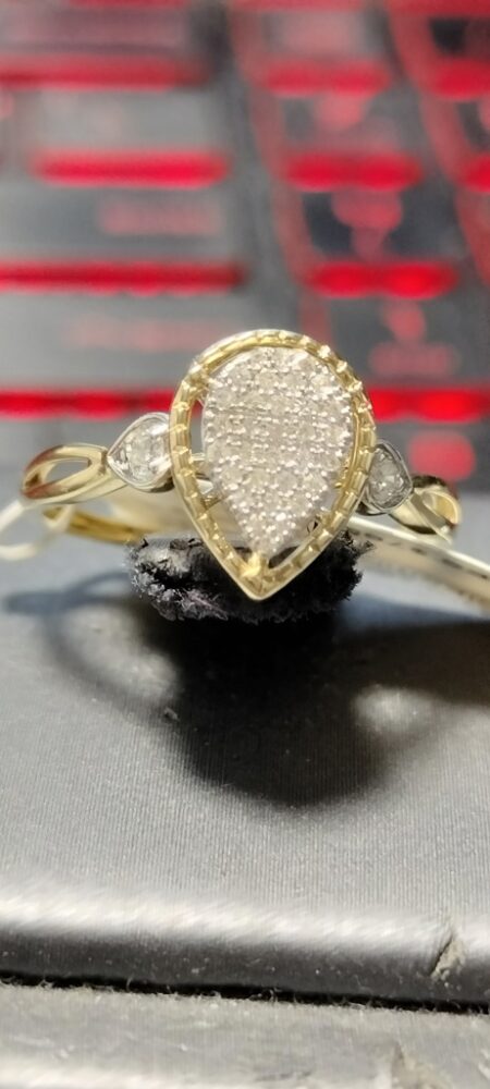 anillo Diam lagrima 2 niveles 10k diamante Size size7 Weight 0.15ctw