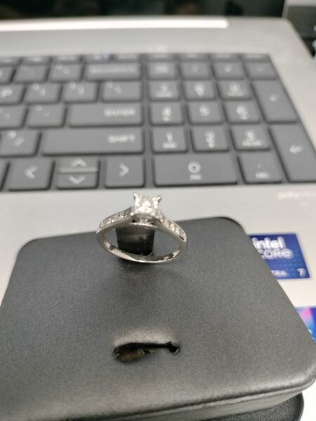 anillo Diam comp. mujer c/diamantes duo 10k diamante Size size7 Weight 3.gr