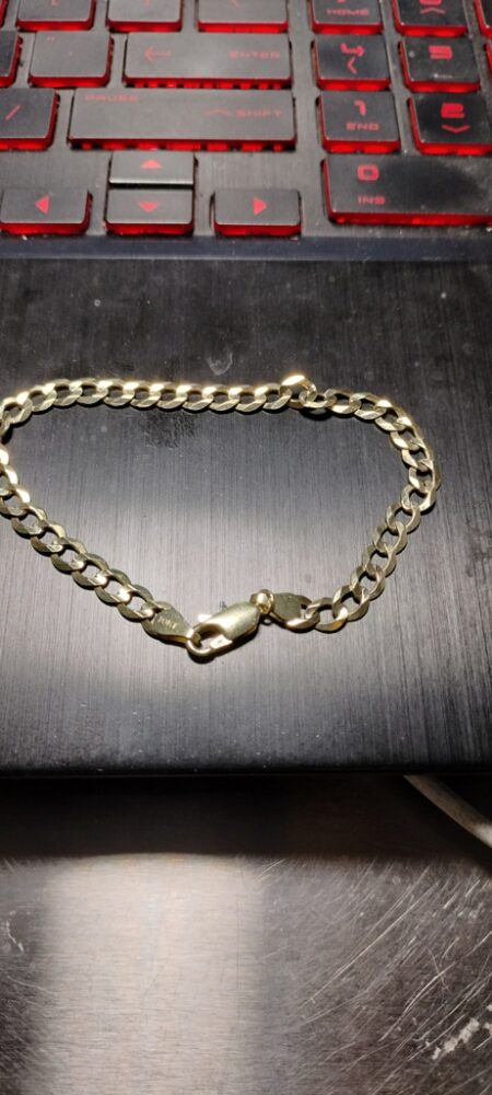 manilla c/brillo 10k Size size8/4.9mm Weight 4.6gr