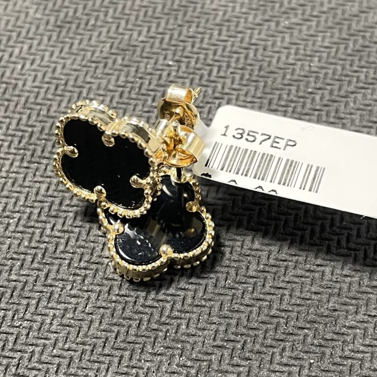 arete clover flor N 14k onyx Size 12mm Weight 3.4gr
