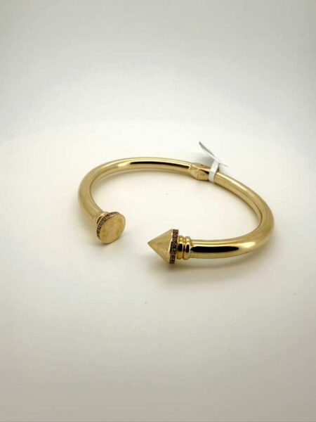 pulse pulse arrow 10k zirc B Size size 6.7/5mm Weight 11.3gr