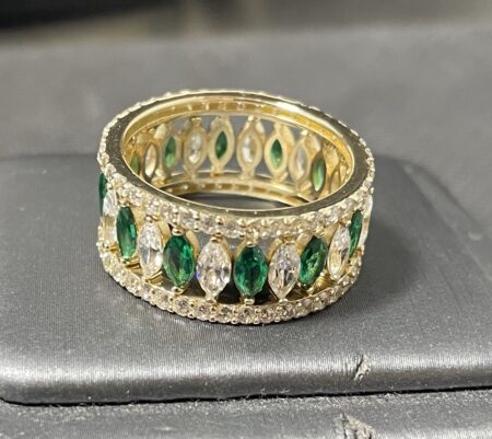 anillo banda 14k zirconia Size size7.5 Weight 5.85gr