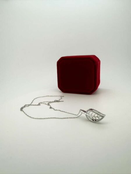 chain /pendant diam Diamond blade 10k diam Size size18/1mm Weight 0.15ctw