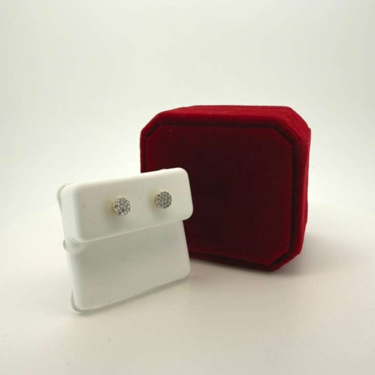 Earring/Diamond round 10k diam Weight 0.12ctw