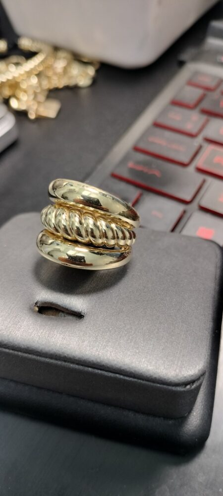 Ring 3-way valve 14k Size size7.75 Weight 8.45gr