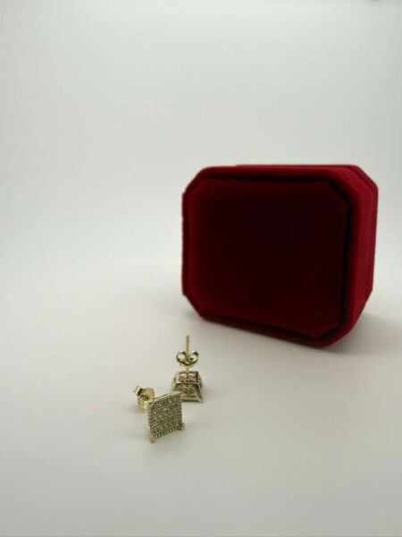 Earring squares w/zirc 10k zirc W Weight 1.5gr