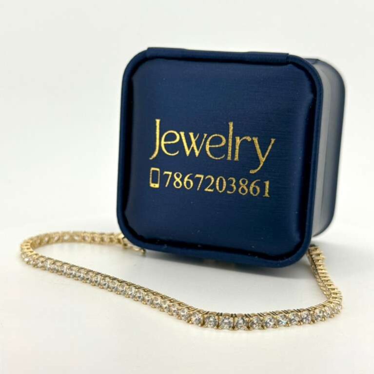 bracelet bracelet tennis 10k zircW Size 3.4mm size 7.5 Weight 6.4gr