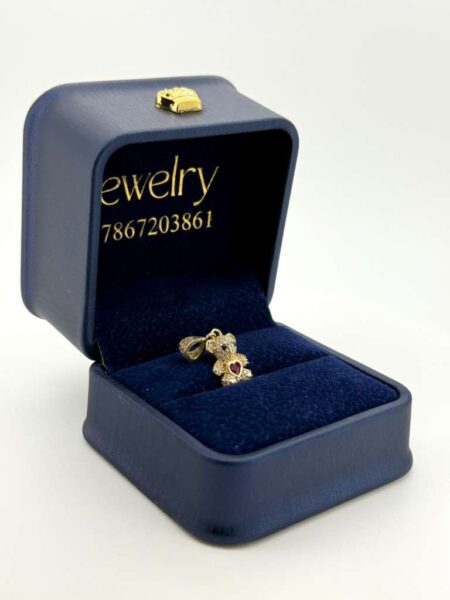 chain /pendant Bear pendants 10k zircW Weight 1.1gr