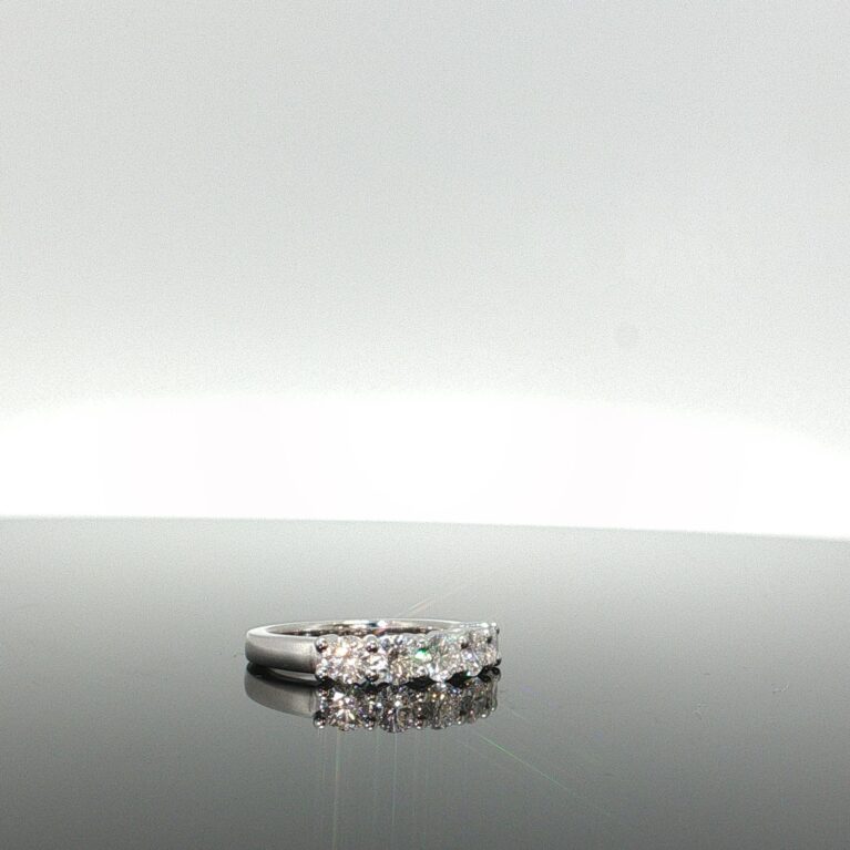 Ring/diam commitment platino diamante size4 6.25gr