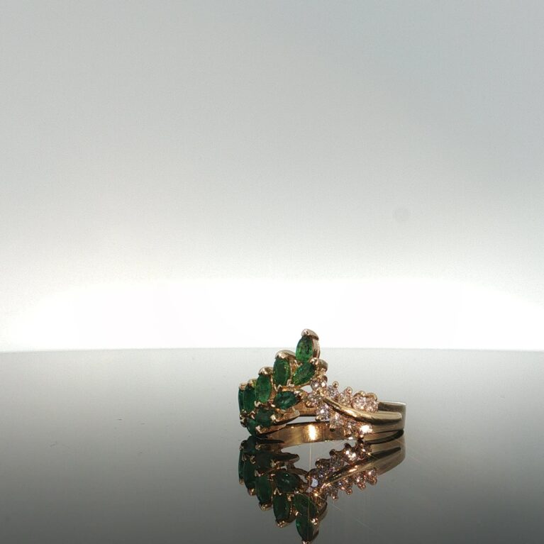 ring/emerald 2 bouquets 14k emerald /diam size7 3.9gr