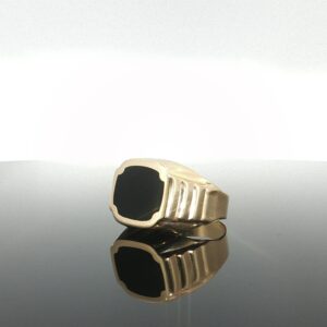 Ring square w/ename 14k ename Black size12 5.1gr