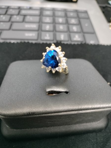 Ring diamond/sapphire Ring diamond/sapphire 10k diamond/sapphire size5 4.05gr