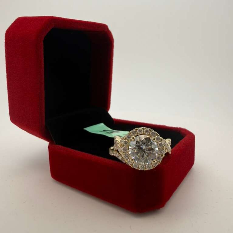 Diamond Ring Bridal Lady 14k Lab. Diamons Size size 7 Weight 3.78ctw (2.5ct)