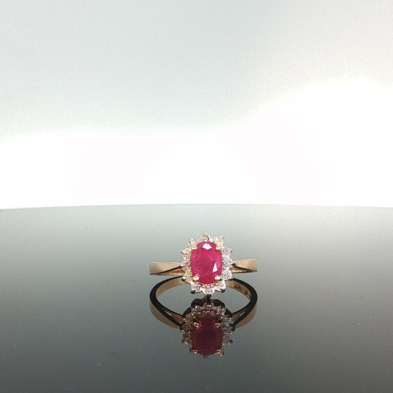 Ring Diamond/ruby Ring Diamond/ruby 14k Diamond/ruby size 7 2.8gr