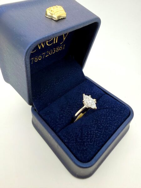 Lab. Diamons Ring Lab. Diamons Ring 14k Lab. Diamons size 7 3.5gr