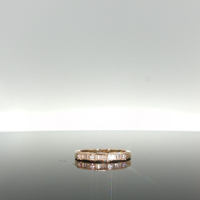 Ring zirc Ring zirc 14k zircW size 6 2gr