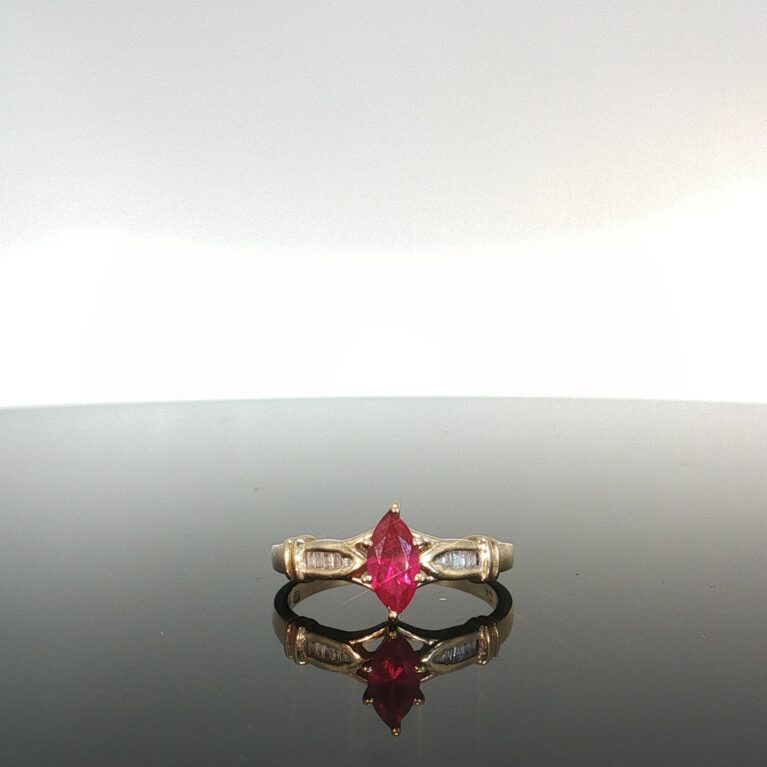 Ring Diamond/ruby Ring Diamond/ruby 10k Diamond/ruby size 7 2.3gr