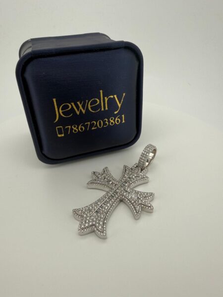 pendant/diam crucifix w/diam 10k diamante 13.15gr/2.87ctw