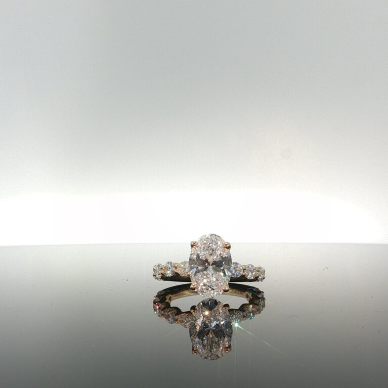Lab. Diamons Ring Lab. Diamons Ring 14k Lab. Diamons size 6,5 4.4gr