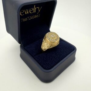 Ring round band Bche 10k zirc W size10 /4.1gr