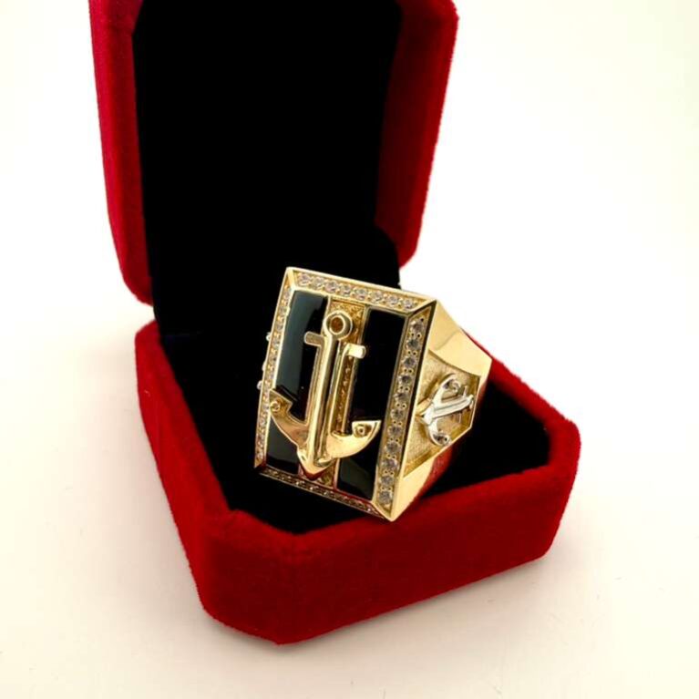 Ring square w/anchor 14k Size 12 Weight 15.7gr