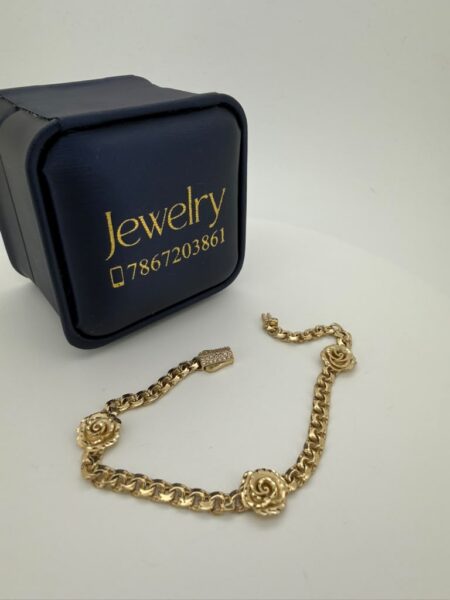 bracelet Chinese style with flowers 10k Size Weight 5.9gr