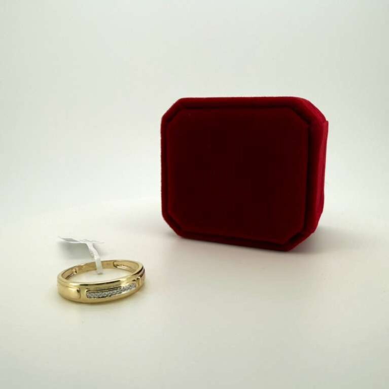 Ring + Diamond mens band 10k  size10/0.04ctw Weight 2.2gr