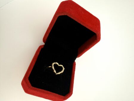 Ring thread heart 14k Size 7 Weight 1.55gr