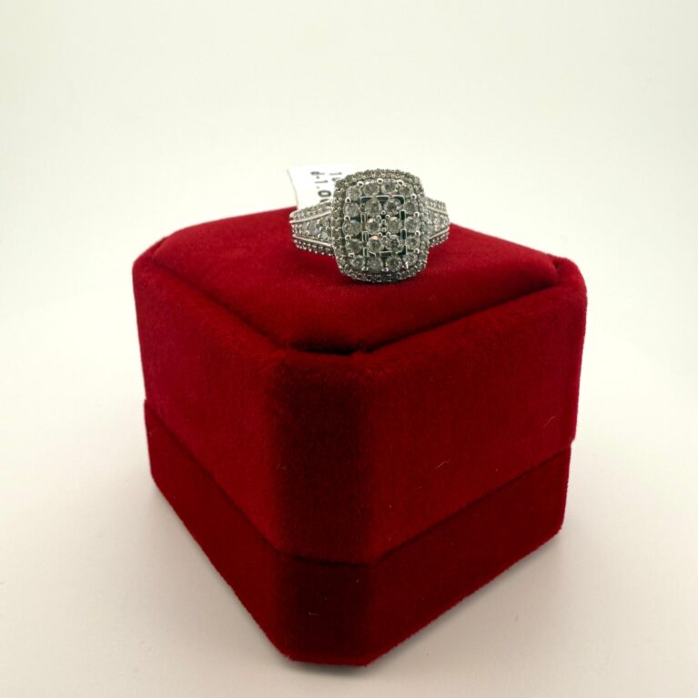 Ring + Diamond 10k Size 7/1.ctw Weight 5.5gr