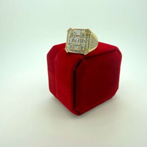 Ring 10k Size 10 Weight 8.4gr